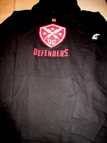 NEW MENS $60 DEFUNCT DC DEFENDERS FOOTBALL PRIMARY HOODIE SWEATSHIRT BLACK – LG