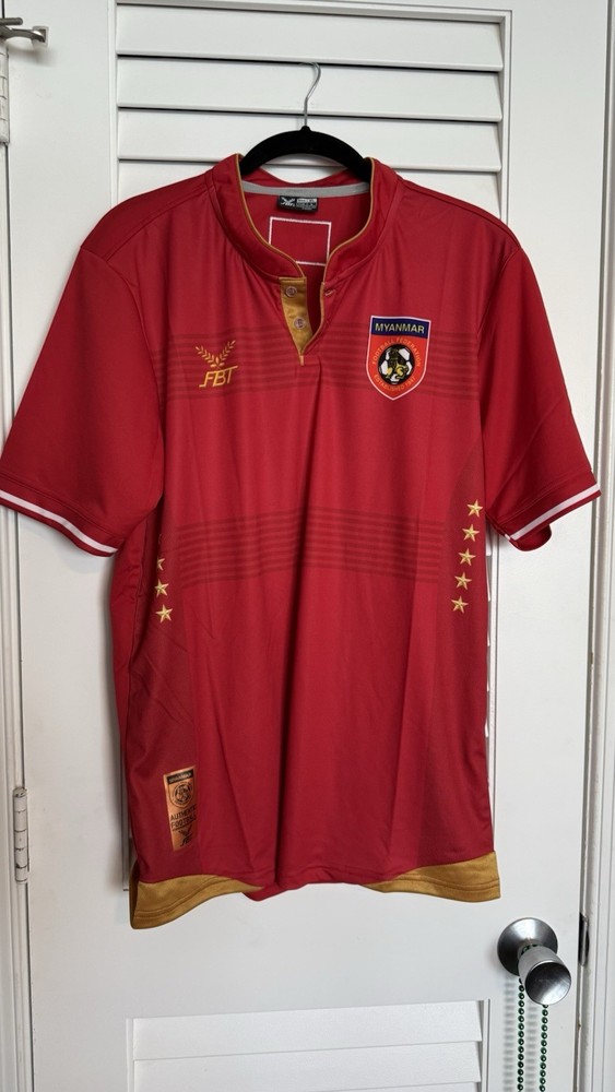 Rare Myanmar National Football Soccer Team Jersey Men&rsquo;s Medium/Large 2014-2016
