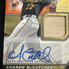 Andrew McCutchen Pittsburgh Pirates Auto 17/25 Game Used Memorabilia #MLM2-AM