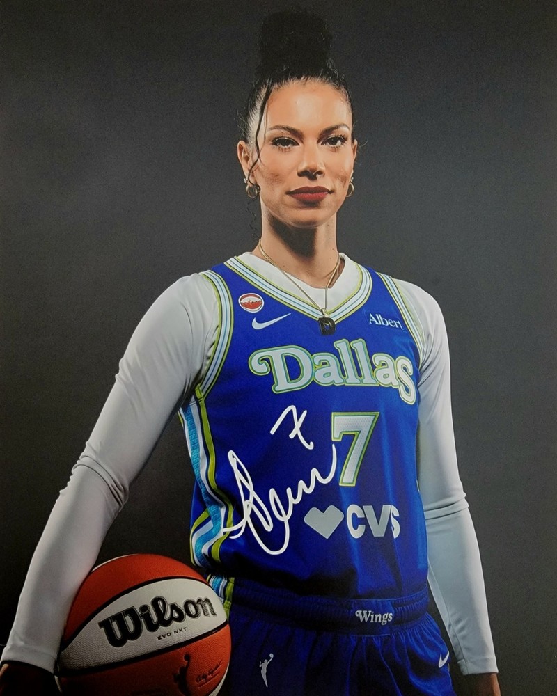 Alysha Clark Dallas WINGS 8X10 Photo Autograph Signed 2026 WNBA