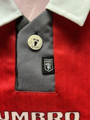 Original Man United 1996-1998 Home Shirt, Size LB chest 76-81cm height 156cm
