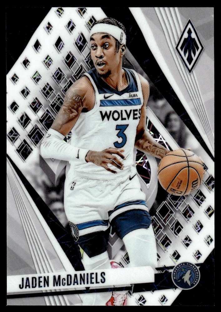 2023-24 Panini Phoenix White Lazer Jaden McDaniels /150 Twolves #19 *Noles2148*