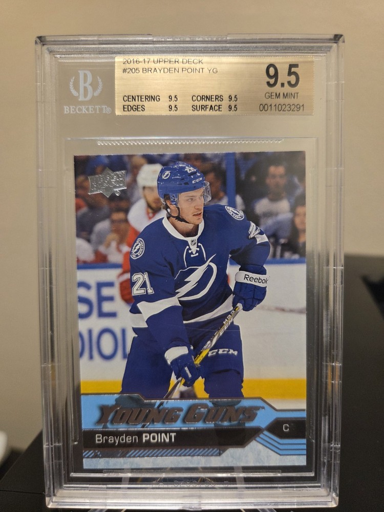 Brayden Point 16/17 UD Young Guns YG Lightning BGS True Gem Mint 9.5