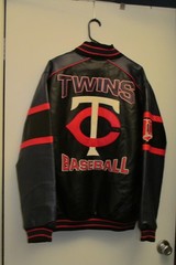 Minnesota Twins XL Men&rsquo;s Black Navy Red Faux Leather Bomber Jacket NWT