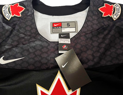 NWT-S * MATTHEW SCHAEFER #3 TEAM CANADA BLK/3rd LICENSED IIHF NIKE HOCKEY JERSEY