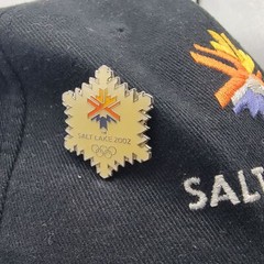 2002 Salt Lake City Olympic Hat And Pins Gold Medal Mile Pin Snow Flake Pin
