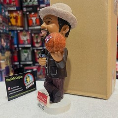 WALT CLYDE FRAZIER New York Knicks Legend MSG Exclusive SGA NBA Bobblehead