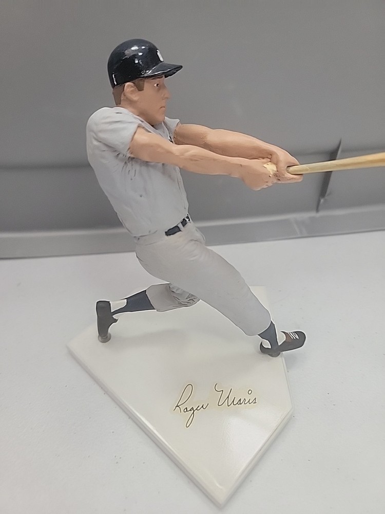 N.Y. Yankees Roger Maris Collectible Salvino Figurine 1994…#1950/2000