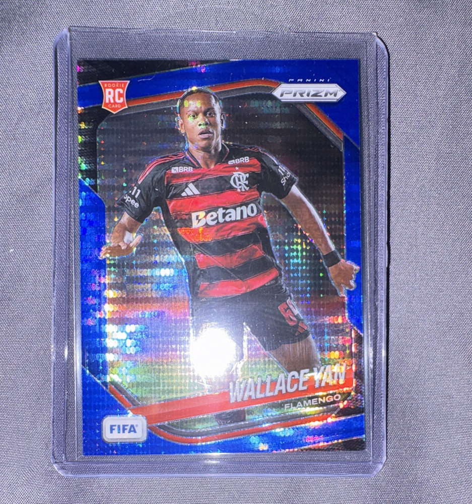 Panini 2025-26 Prizm FIFA Wallace Yan #58 Blue Pulsar Prizm RC /65 Flamengo