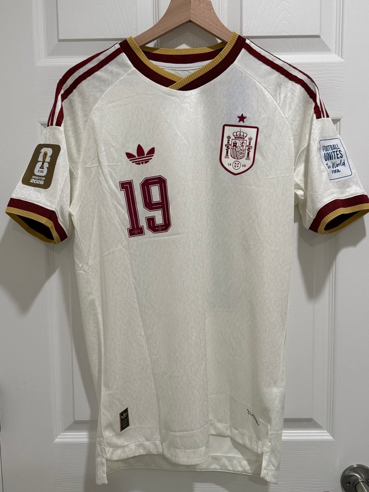 Authentic Spain 2026 World Cup Lamine Yamal #19 Player Version Away Jersey
