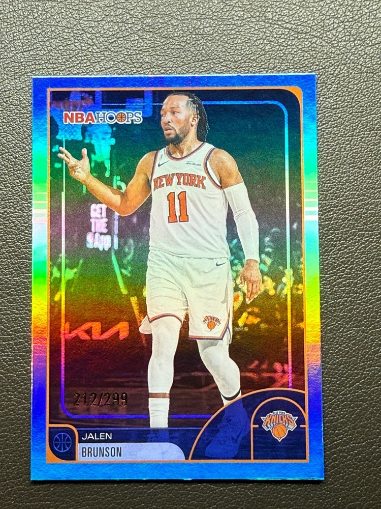 2025-26 Topps Jalen Brunson NBA Hoops Light Burst Green Blue /299 Knicks MVP