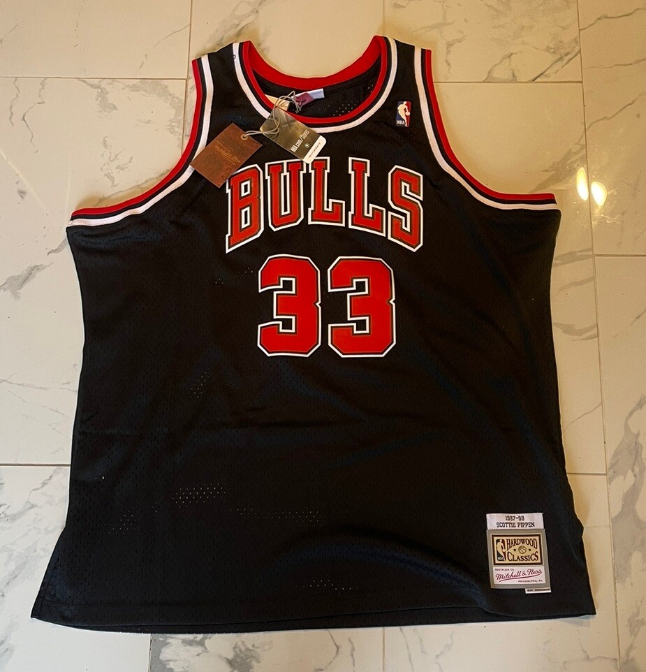 Scottie Pippen Bulls Alternate 1997-98 Mitchell & Ness HWC Swingman Jersey 2XLB