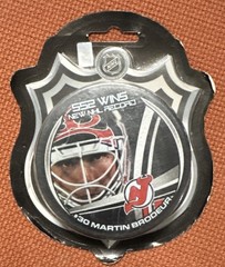 MARTIN BRODEUR 552 WINS COMMEMORATIVE PUCK NHL RECORD NEW JERSEY DEVILS NJ RARE