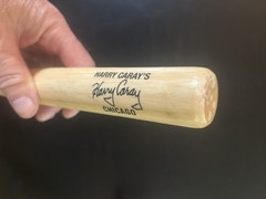 CHICAGO CUBS Harry Caray&rsquo;s Mini Bat 18&Prime; Natural Wood Stain .. Stamp Signed.
