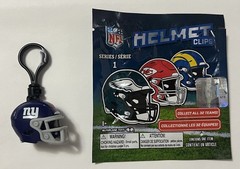 NEW 2026 New York Giants NFL Helmet Bag Clip / Keychain McFarlane Toys Series 1