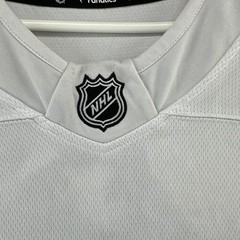 Seattle Kraken Jersey Mens M White Blue Philipp Grubauer #31 NHL Fanatics