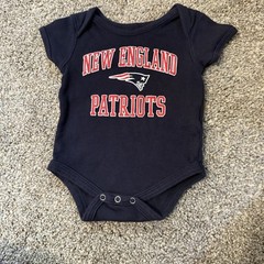 NEW ENGLAND PATRIOTS Baby Navy Blue one piece NFL Football 6-9 Months