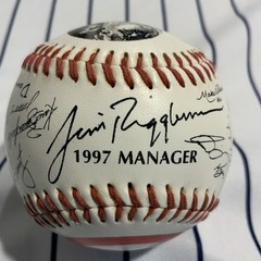 Chicago Cubs 1997 Facsimile Team Signed Souvenir Baseball Ball