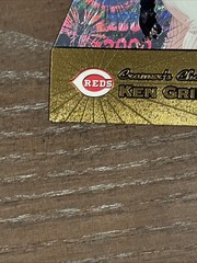 Ken Griffey Jr 2000 Pacific Crown Royale Cramers Choice Jumbo #3 – Read