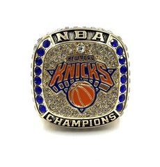 NEW YORK KNICKS CHAMPIONSHIP FAN RING & TROPHY SET JALEN BRUNSON ANUNOBY/TOWNS