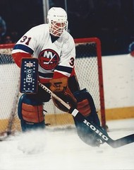 BILLY SMITH 8X10 PHOTO NEW YORK ISLANDERS NY NHL PICTURE