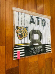 Mizuno Hanshin Tigers Teruaki Sato Home Uniform Size L (Brand New) for ages15+