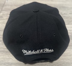 Chicago Blackhawks Mitchell & Ness SnapBack Adjustable Hat Black Color