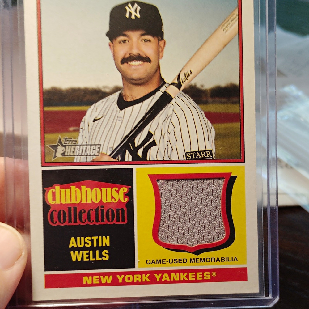 Topps Heritage 2025 Clubhouse Collection Relic Austin Wells Yankees #CCR-AW MEM