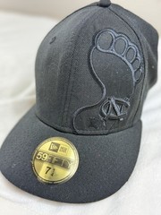 New Era 59FIFTY UNC Tar Heels Blackout Fitted Hat 7 1/4 Tonal Foot Logo