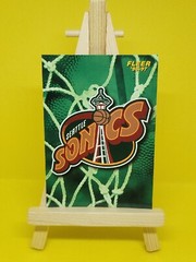 1996-97 Fleer European Supersonics Basketball Card #175 Seattle Supersonics