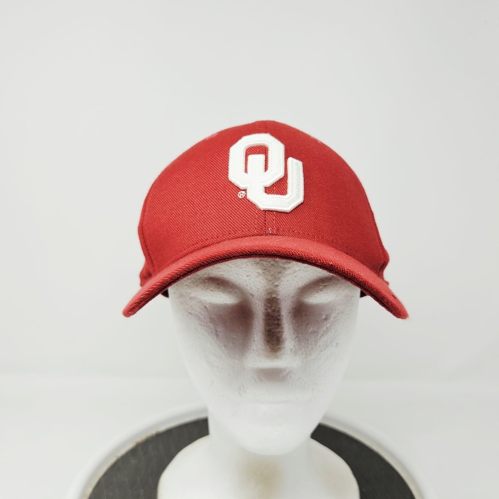 Oklahoma Sooners Hat Cap Fitted Mens Medium Red NCAA Football Nike Dri Fit OU
