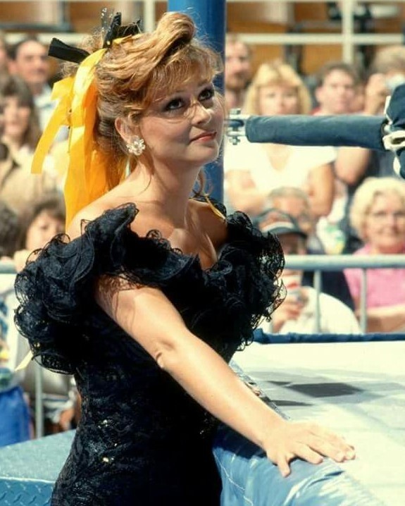 MISS ELIZABETH 8X10 PHOTO WRESTLING PICTURE WWF