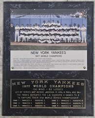 New York Yankees 1977 World Champions 12×15 Plaque – World Series Champions
