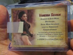 COLLECTORS EXPO VANESSA SERROS THONG AUTO/KISS CARD – READ