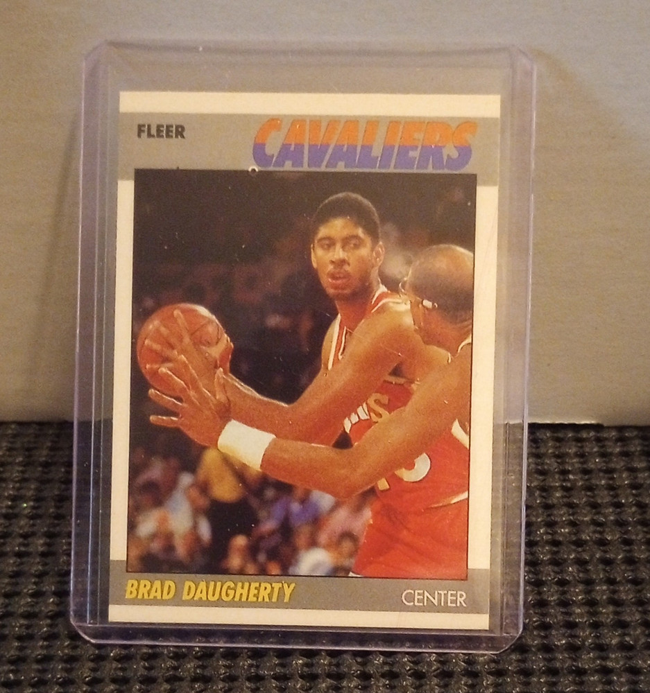 Fleer 1987-88 Brad Daugherty Cleveland Cavaliers Rookie Base Set Card #25