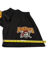 Men&rsquo;s Pittsburgh Pirates Mitchell & Ness x 412 Black Team Origins Mesh Shorts