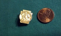 Little League Auxiliary Vintage Brooch Type Lapel Pin Gold-Tone Metal 3/4&Prime; Tall