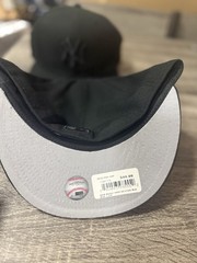 New Era NY Yankees Men&rsquo;s Fitted Cap Navy/Black, 59Fifty Size 7 3/8