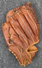 Spalding Rod Carew Baseball Glove 42-5355 Vintage