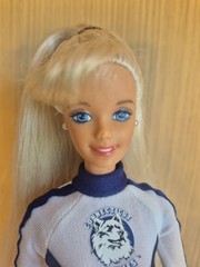 1996 Mattel University of Connecticut Huskies Cheerleader Barbie