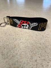Key Ring Fob – Wristlet Style – Unisex – Pittsburgh Pirates – MLB – Free Ship