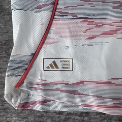 Adidas FC Bayern Munich 2025/2026 Authentic Away Jersey White Mens Medium JJ2145