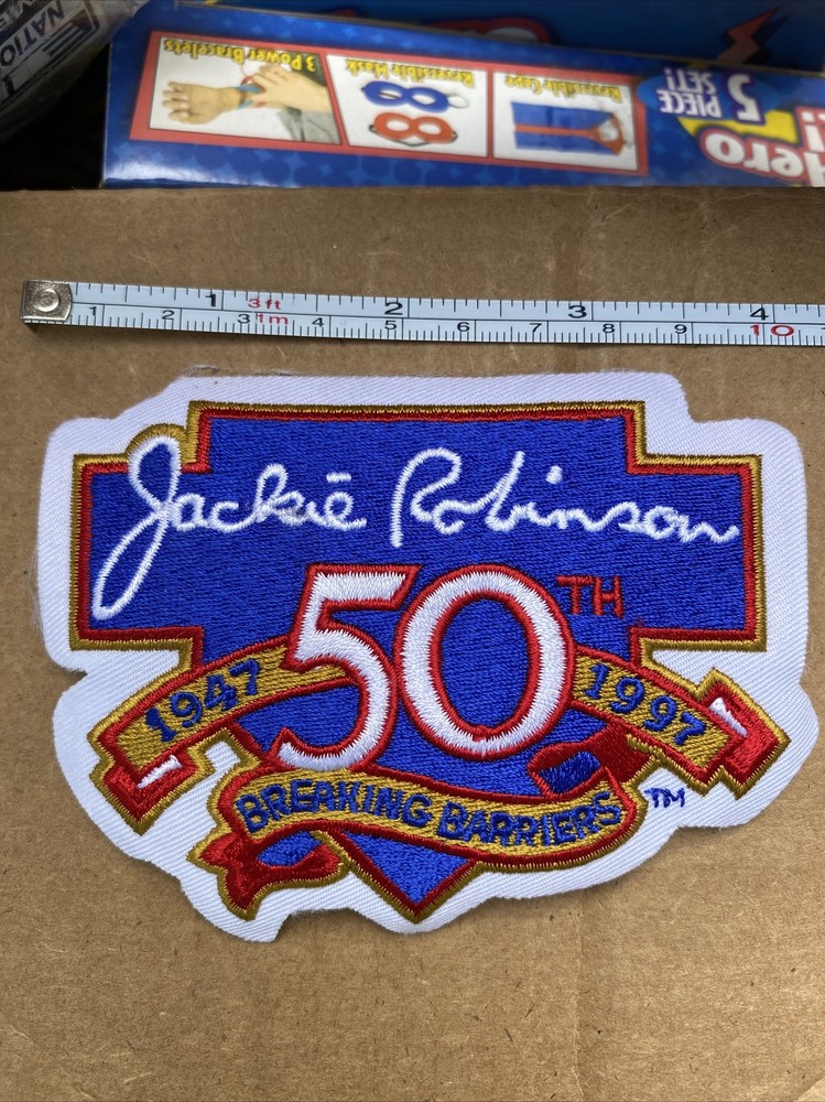 Jackie Robinson 50th Anniversary Breaking Barriers Official MLB Patch 1947-1997