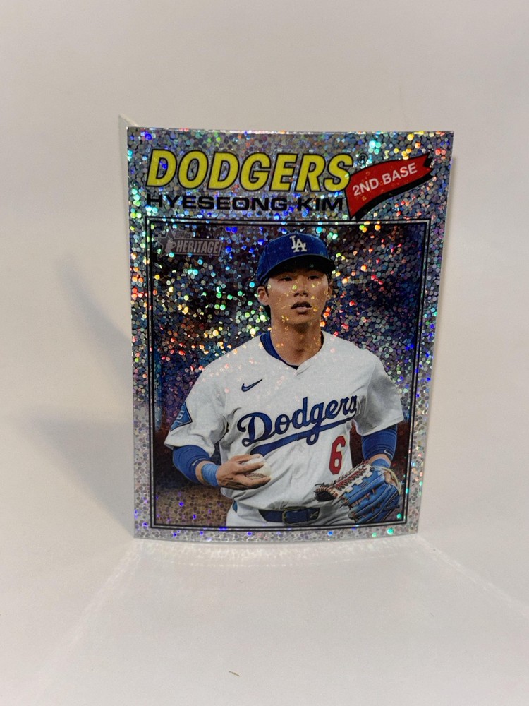 2026 Topps Heritage #268 Hyeseong Kim Chrome Silver Sparkle Refractors