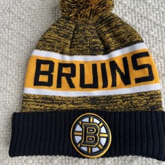 Pro Fanatics Boston Bruins Black and Yellow Logo Beanie NHL Cap Knit Adult Size