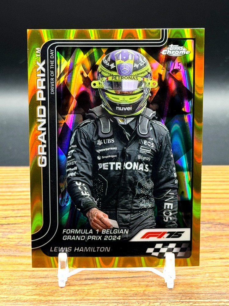2025 Topps Chrome Formula 1 #135 – GOLD RAYWAVE /50 – Lewis Hamilton Mercedes F1