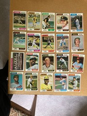 1974 topps baseball cards build your set EX to NM #101 – #200