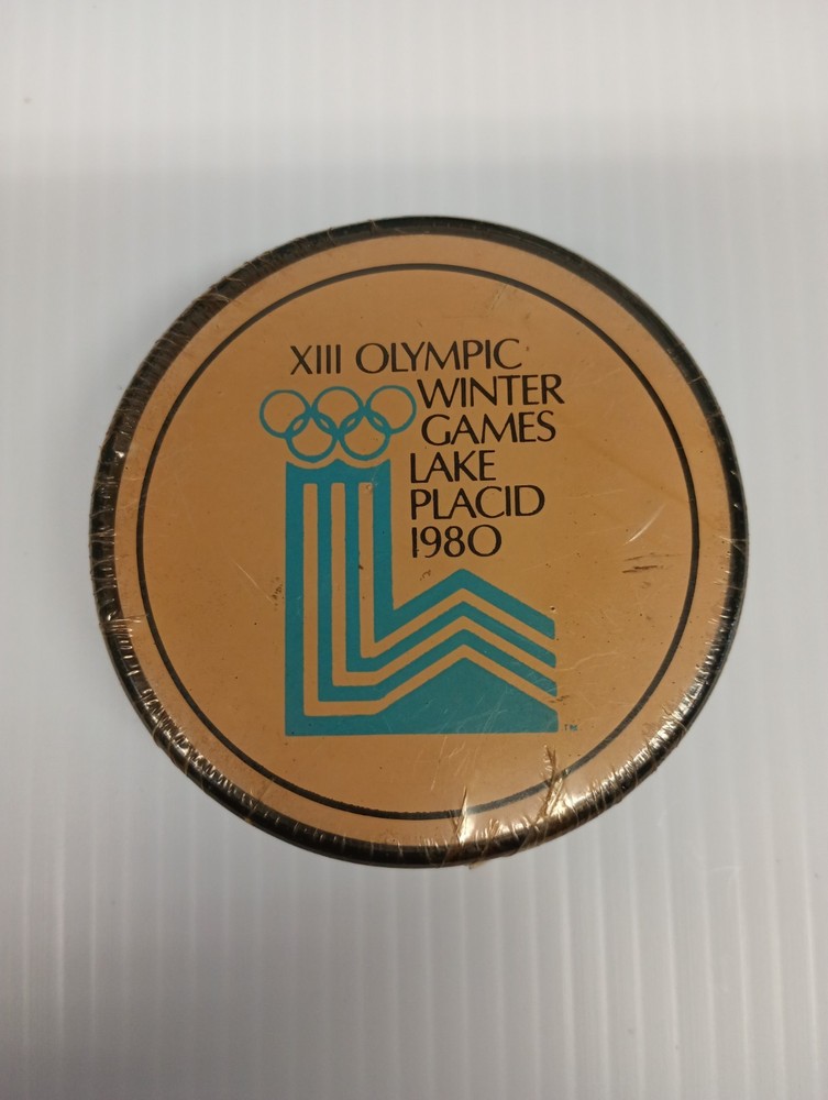 VINTAGE XIII OLYMPIC WINTER GAMES LAKE PLACID 1980 HOCKEY PUCK MIRACLE ON ICE YR