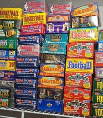 +750 Lot of Vintage Unopened Basketball Baseball Football Cards in Sealed Packs