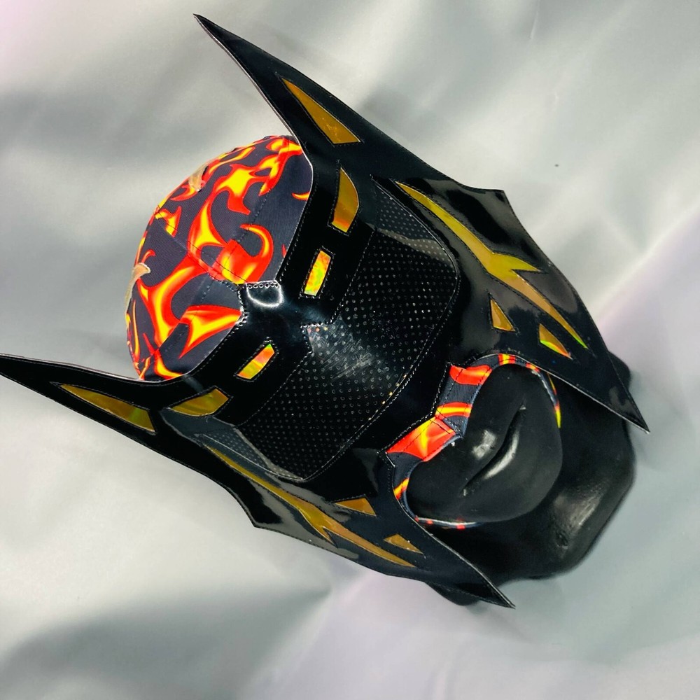 Abismo Black Abyss Wrestling Lucha Semi Professional Luchador Mascara Flames